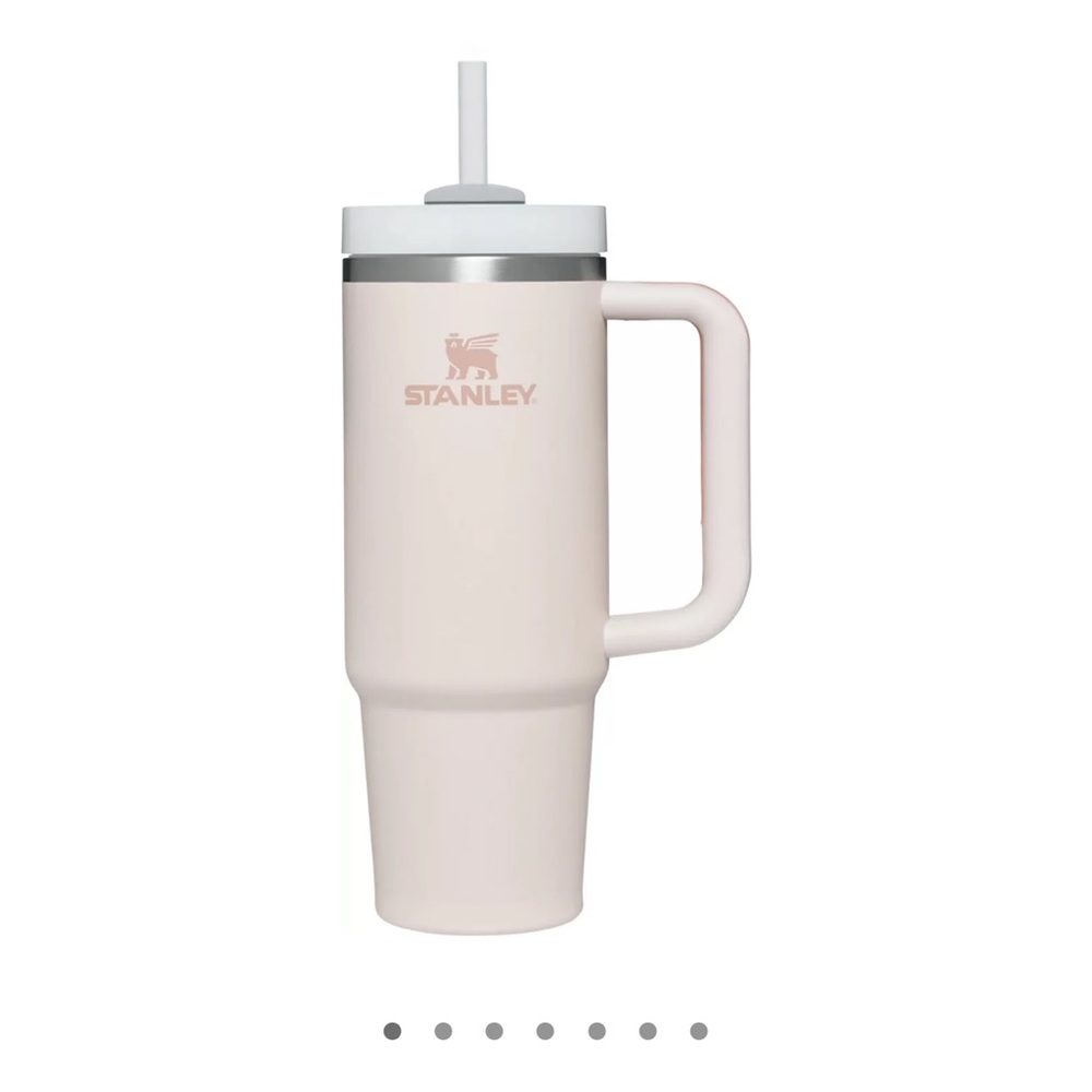 NWT Rose Quartz 30oz Stanley💕💕